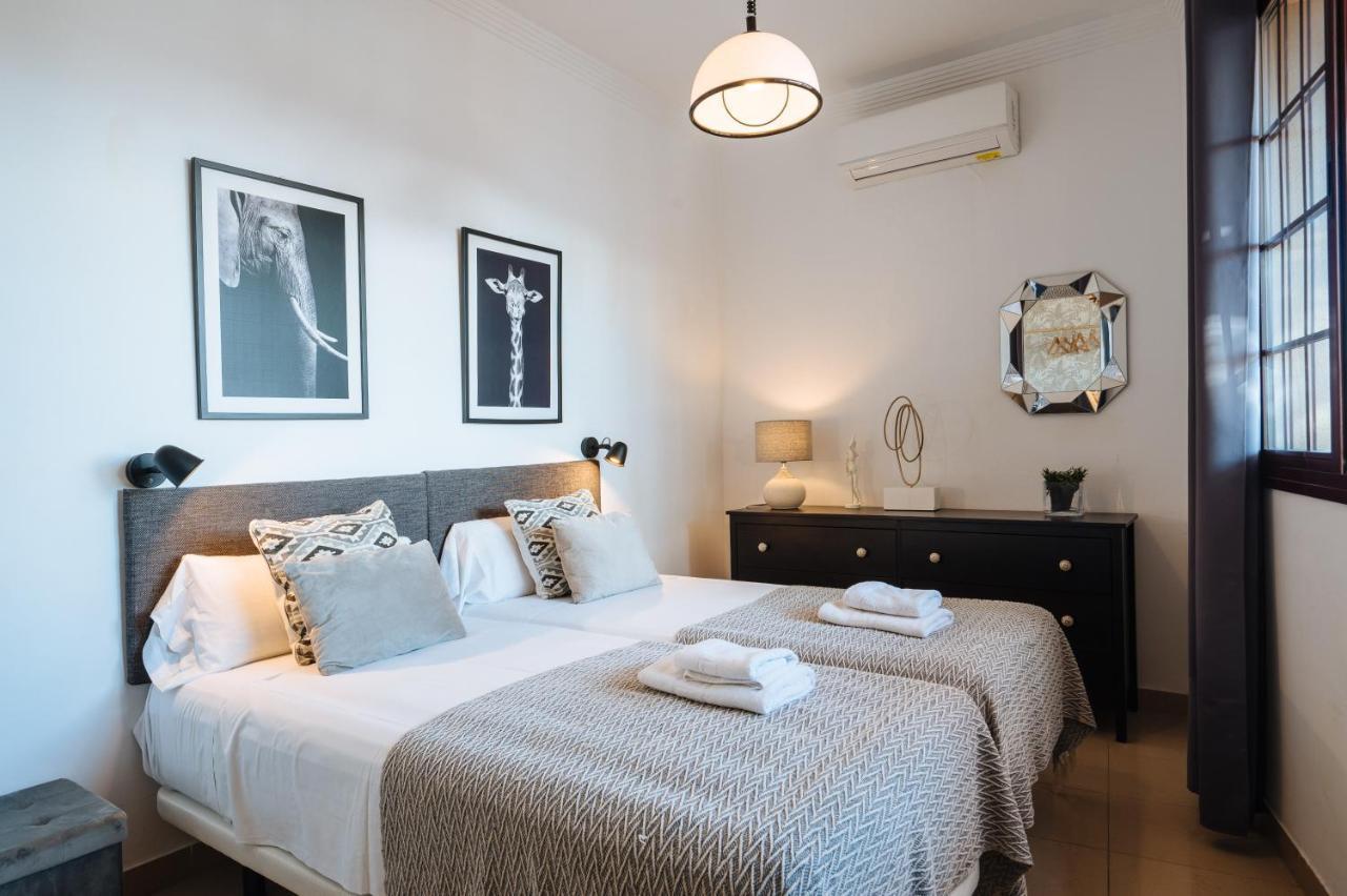 Homeyseville-Amazing Penthouse Giralda Views 8 Pax, Parking Optional Exterior foto